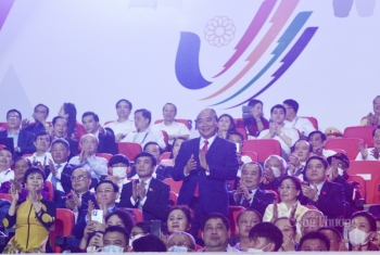 Chủ tịch nước Nguyễn Xuân Phúc dự Lễ Khai mạc SEA Games 31