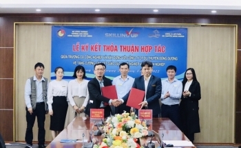 Trường Cao đẳng Công nghiệp và Xây dựng ký kết hợp tác với Công ty CP Du thuyền Đông Dương