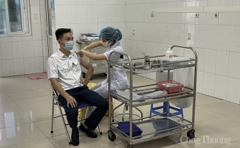 Quảng Ninh: Hàng nghìn lao động ngành du lịch đã được tiêm vắc xin phòng Covid-19