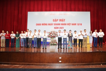 Quảng Ninh luôn sẵn sàng sát cánh, chia sẻ cùng doanh nghiệp