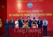 Tân Bộ trưởng Bộ Thông tin và Truyền thông nhận bàn giao nhiệm vụ