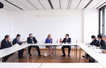 Tạo điều kiện để Việt Nam tiếp cận các nguồn cung ứng và sản xuất vaccine