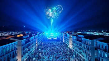 Nam Phú Quốc rực sáng pháo hoa chào đón sự kiện đảo Ngọc lên thành phố