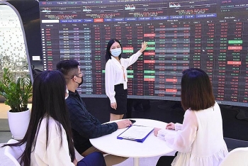 Chứng khoán chinh phục đỉnh cao