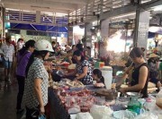 Giá thịt lợn hơi chưa có dấu hiệu phục hồi