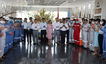 Phân bón Cà Mau nhộn nhịp không khí bán hàng đầu năm