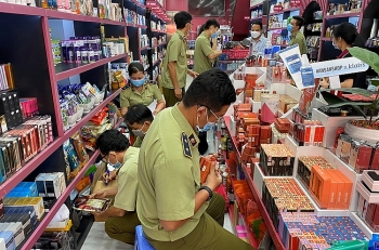 Triệt phá tận gốc tụ điểm kinh doanh hàng giả