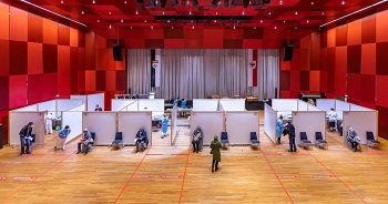 EU quyết định kéo dài các hạn chế xuất khẩu vaccine cho đến cuối tháng 6