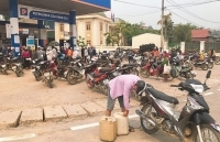 Xử lý nghiêm cây xăng găm hàng, “đội giá”