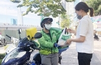 Gắn kết thương mại điện tử và truyền thống  