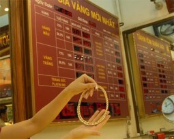 Vàng tăng giá, khoảng cách chênh lệch nới rộng