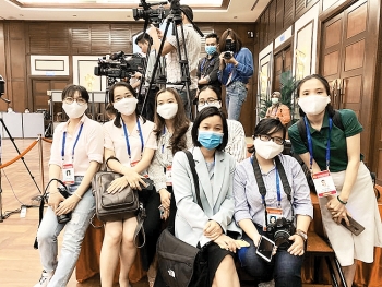 Thích ứng “mặt trận” Covid-19