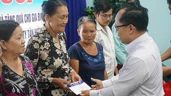 Tân Hiệp Phát chung tay chăm lo cho các gia đình chính sách