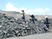 TKV: Cân đối việc làm cho người lao động sau mưa lũ