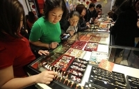 Giá vàng liên tiếp lập đỉnh và những 