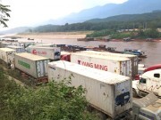 Xuất khẩu qua Lào Cai gặp khó