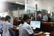 Cân đối quỹ bảo hiểm y tế: Ngăn chặn tình trạng trục lợi