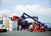 Xuất nhập khẩu cuối năm phải vượt qua nhiều rào cản