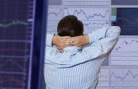 VN-Index đối diện nguy cơ tăng trưởng âm