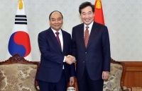 Thủ tướng Nguyễn Xuân Phúc gặp Thủ tướng Hàn Quốc