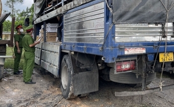 Kiểm soát hàng lậu lưu thông trên tuyến quốc lộ 1A