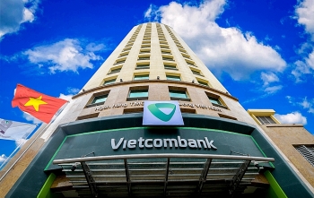Vietcombank lên đỉnh vốn hóa của thị trường