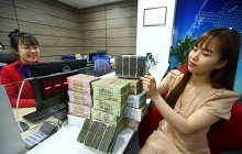 Ngân hàng tìm cách tháo gỡ khó khăn dòng vốn cho doanh nghiệp