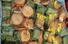 Thị trường thực phẩm Tết Trung thu: Lại tiềm ẩn nỗi lo mất an toàn