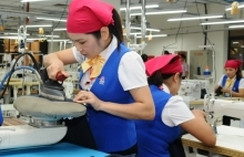 Textile, garment exports shrink from XL size