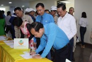 Phát động “Tháng Công nhân” - “Tháng hành động về ATVSLĐ” 2018