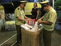 Thu giữ gần 1.200 bánh ngọt nhân trứng và bánh dẻo nhập lậu từ Trung Quốc