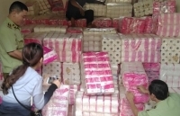 Tạm giữ hơn 11.000 lốc giấy vệ sinh có dấu hiệu giả mạo nhãn hiệu giấy vệ sinh SilkyLive
