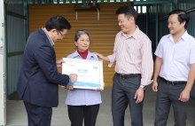 BlueScope Zacs and authorized dealers donated 50 Zacs houses for the poor in 10 provinces