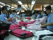 Xuất khẩu dệt may đầu năm tụt lại sau điện thoại