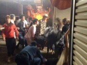 100 gian hàng tại chợ Đồn bị thiêu rụi