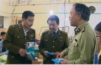 Vẫn “nóng” khẩu trang giả, không rõ nguồn gốc