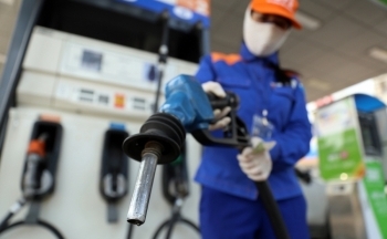 Đảm bảo đủ nguồn cung xăng dầu