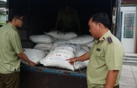 An Giang: Phát hiện 2.000 kg đường cát nhập khẩu chưa có hóa đơn, chứng từ