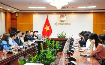 Bộ Công Thương thông tin về kinh doanh rượu nhập khẩu trên thương mại điện tử