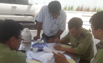 Xử phạt một doanh nghiệp kinh doanh xăng dầu không đảm bảo chất lượng gần 290 triệu đồng