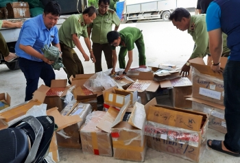 Bình Định: Thu giữ số lượng lớn thuốc lá nhập lậu và hàng hóa không rõ nguồn gốc