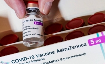 Pháp và Hungary tặng Việt Nam vắc xin và vật tư y tế phòng Covid-19