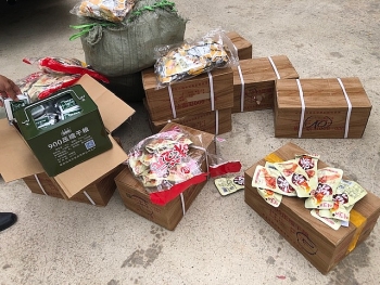 Nhập lậu 2.000 chân gà trôi nổi trên thị trường về bán kiếm lời