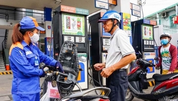 Giá xăng giảm, giá dầu tăng nhẹ từ chiều ngày 27/10