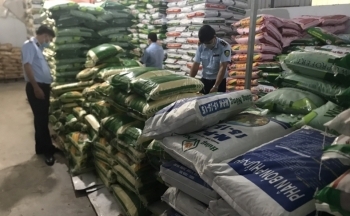Liên tiếp thu giữ số lượng lớn phân bón, thuốc bảo vệ thực vật hết hạn sử dụng, vi phạm nhãn