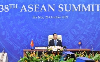 ASEAN cần cách tiếp cận tổng thể kiểm soát dịch và định vị chỗ đứng mới