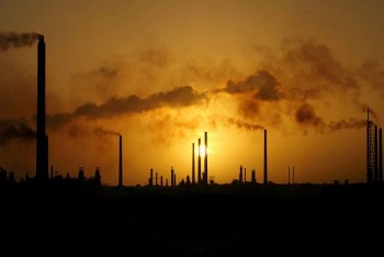 Giá xăng dầu hôm nay 20/6: Giá dầu thô sụt giảm mạnh