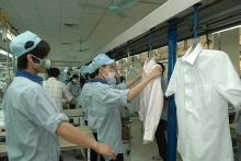 Vietnam’s textile-garment firms seek domestic market segment