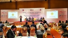 US, Vietnam pledge to achieve balanced trade