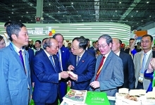 China pledges to reduce trade deficit with Vietnam